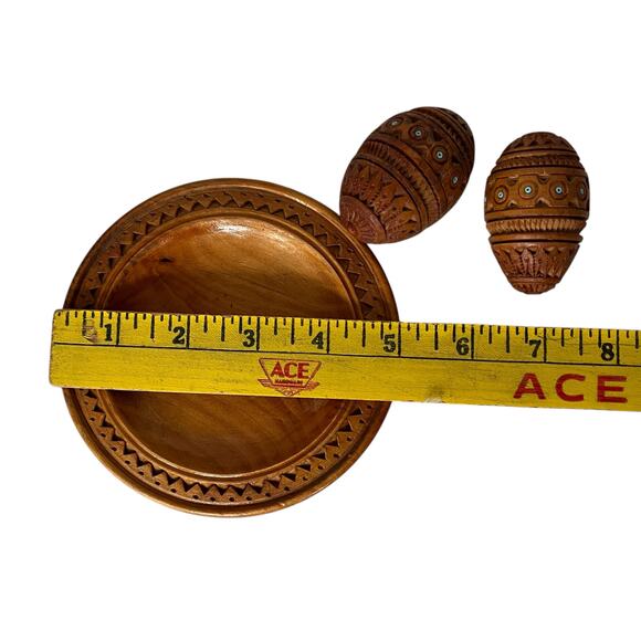 Ukranian Pysanka Wooden 2 Wooden Eggs on wooden matching plate - Picture 9 of 11